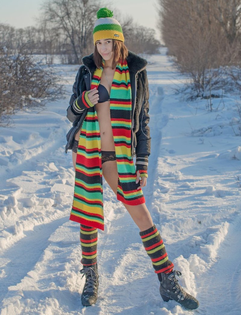 Алиночка, 19 лет, 0 размер груди